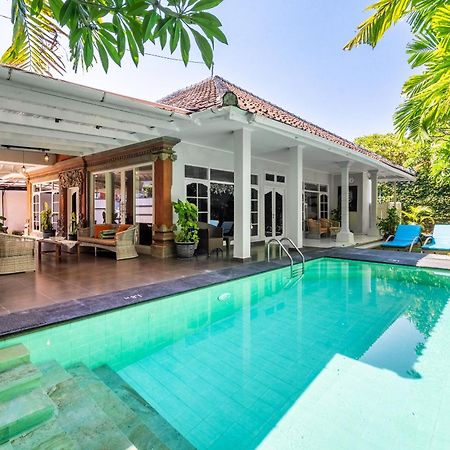 Alinta Villa 1 Sanur Екстериор снимка